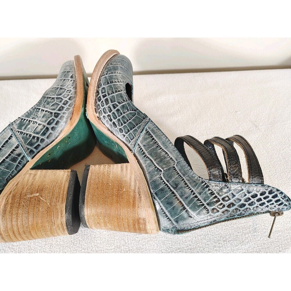 Freebird by Steven Womens Blue Randi Triple Strap Leather Pumps Sz 9 Block Heel - Picture 8 of 12